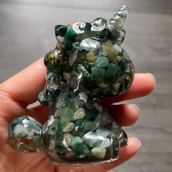 Healing Crystals Unicorn - Picture 7 of 7